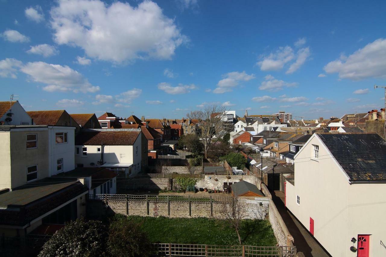 Marine View Guest House Worthing Eksteriør billede